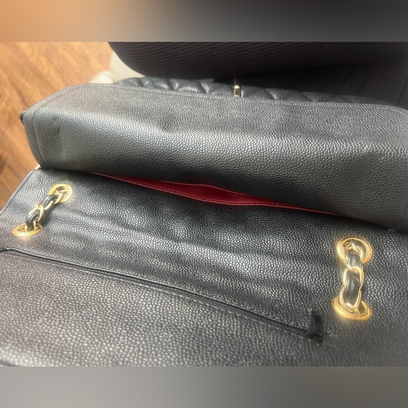 CHANEL bag hasn’t been used in good condition - Picture 8 of 10